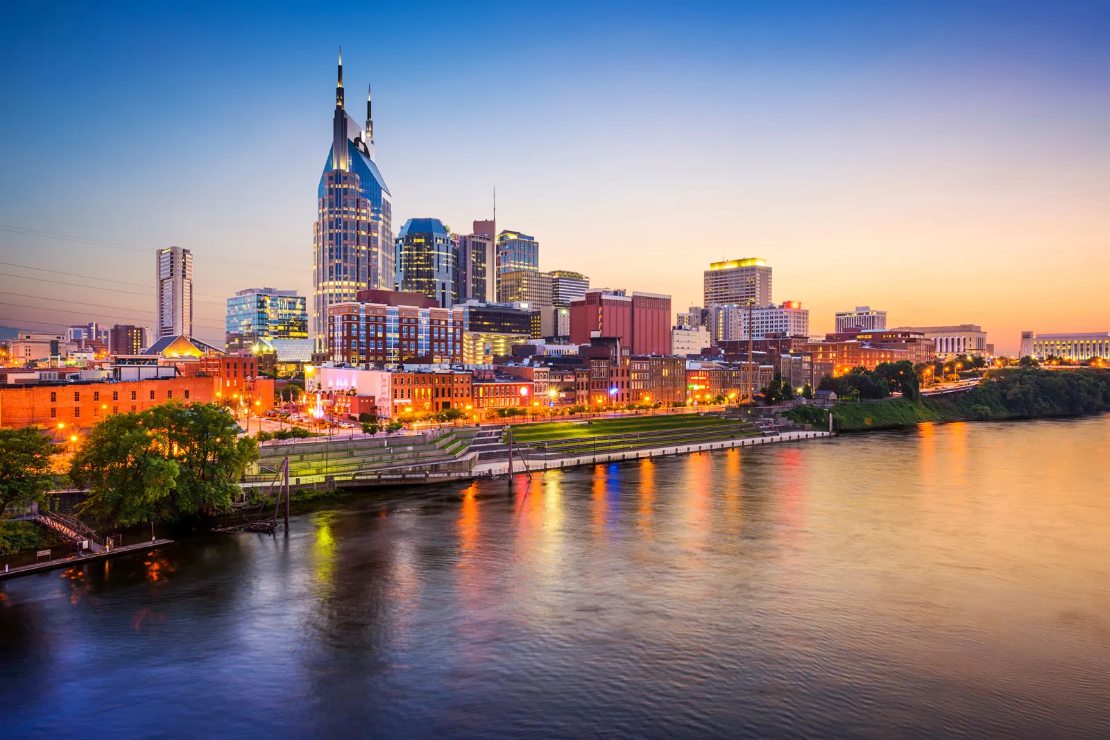 Skyline-Cumberland-River-Nashville-1